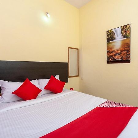 Oyo Flagship 24898 Senthur Murugan Residency Tambaram Luaran gambar